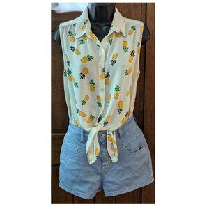 JAPNA Pineapple Print Sleeveless Blouse (Women's Size M)